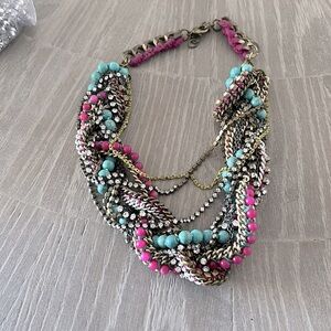 STATEMENT necklace